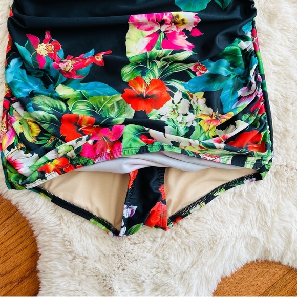 Sugar Doll floral retro pinup halter one piece swimsuit - Picture 6 of 13